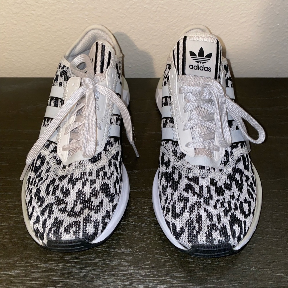 Adidas Swift Run